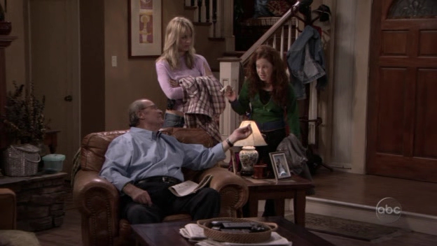 Charmed-Online_dot_nl-8SimpleRules-2x18-9749.jpg