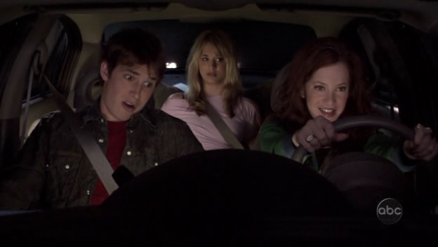 Charmed-Online_dot_nl-8SimpleRules-2x18-9797.jpg