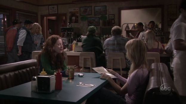 Charmed-Online_dot_nl-8SimpleRules-2x19-10439.jpg