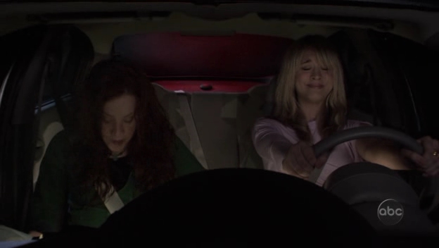 Charmed-Online_dot_nl-8SimpleRules-2x19-10678.jpg
