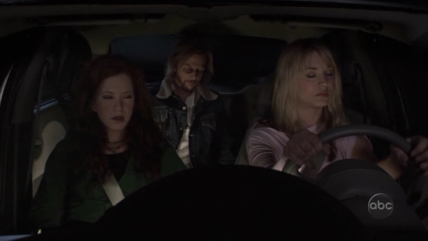 Charmed-Online_dot_nl-8SimpleRules-2x19-10698.jpg