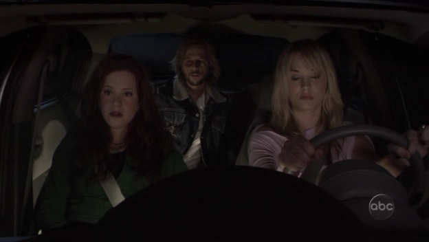 Charmed-Online_dot_nl-8SimpleRules-2x19-10730.jpg