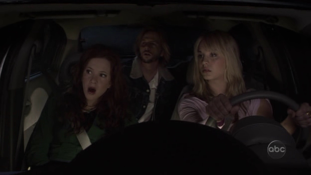Charmed-Online_dot_nl-8SimpleRules-2x19-10744.jpg