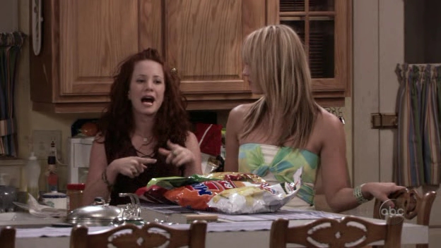 Charmed-Online_dot_nl-8SimpleRules-2x21-12377.jpg