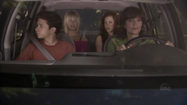 Charmed-Online_dot_nl-8SimpleRules-3x03-0169.jpg