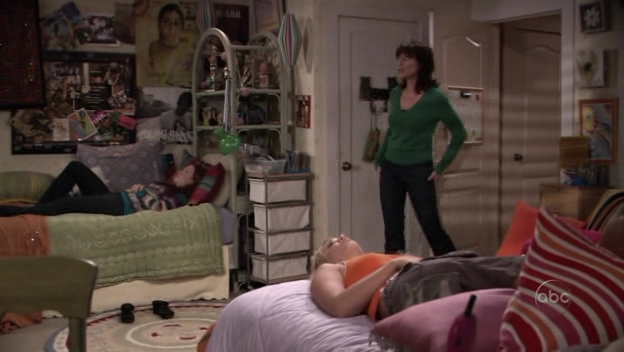 Charmed-Online_dot_nl-8SimpleRules-3x04-0407.jpg