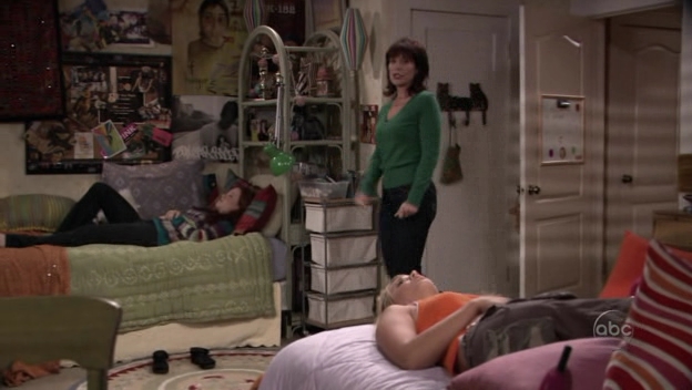 Charmed-Online_dot_nl-8SimpleRules-3x04-0408.jpg