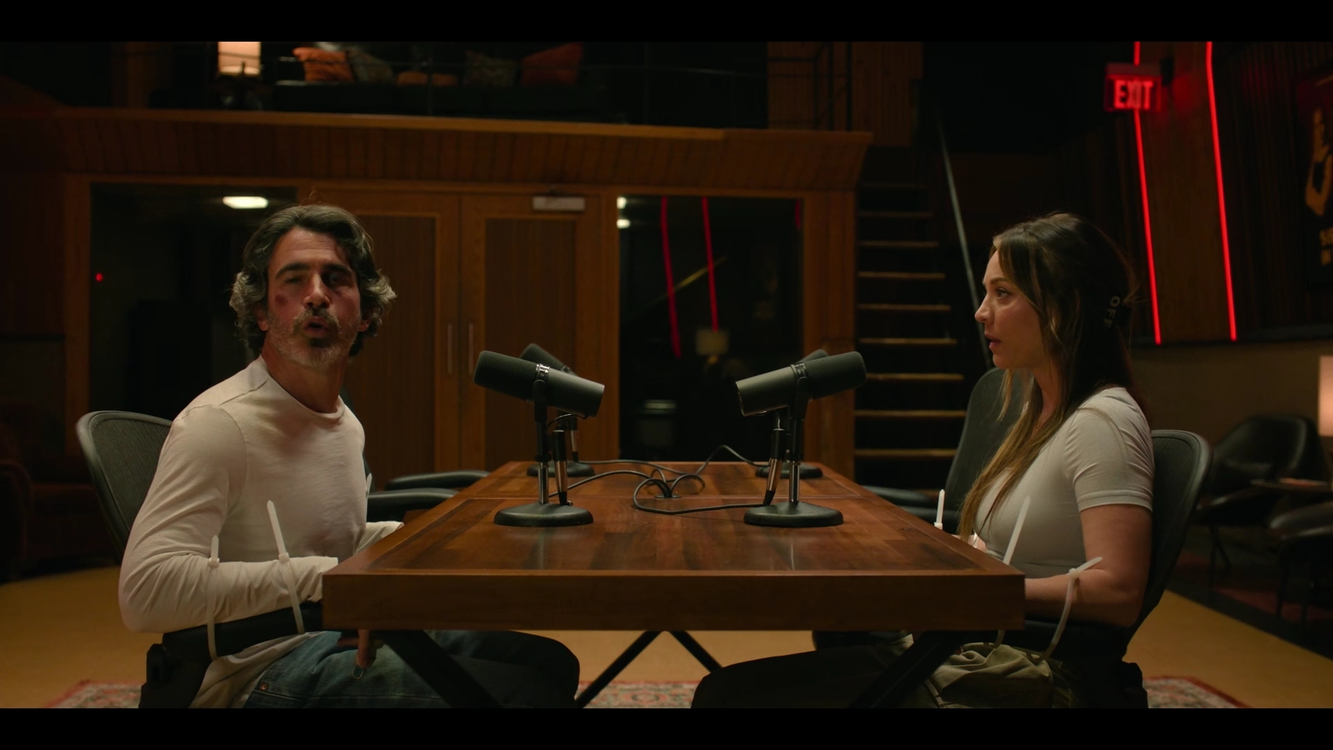 Charmed-Online-dot-nl_BasedOnATrueStory2x08-0140.jpg Charmed-Online-dot-nl_BasedOnATrueStory2x08-0140.jpg