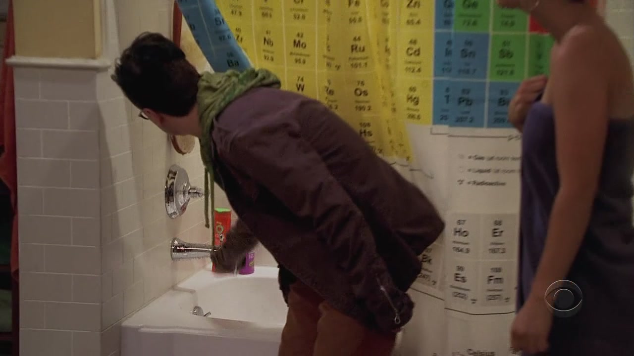 Charmed-Online-dot-net_TBBT-1x01-0706.jpg