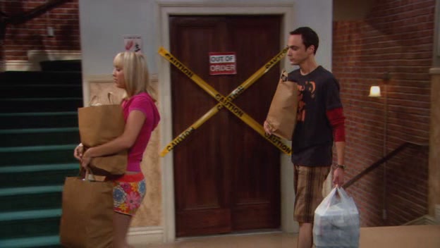 Charmed-online-dot-net_TheBigBangTheory1x04-0203.jpg