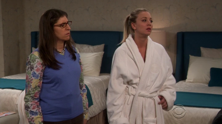 Charmed-Online-nl_TBBT10x13-0812.jpg