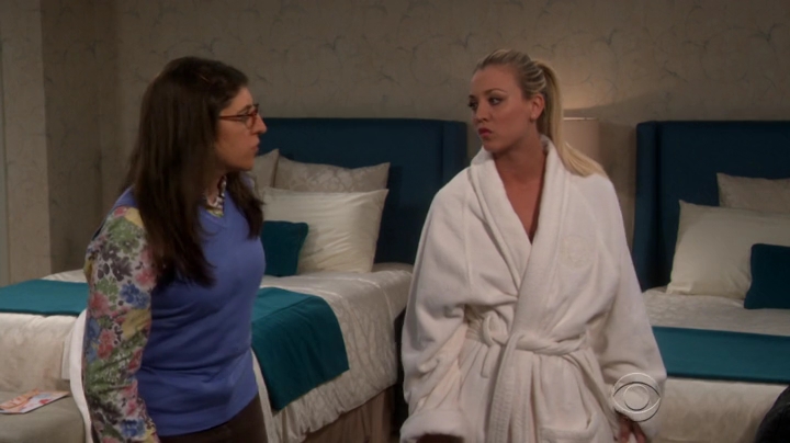 Charmed-Online-nl_TBBT10x13-0817.jpg