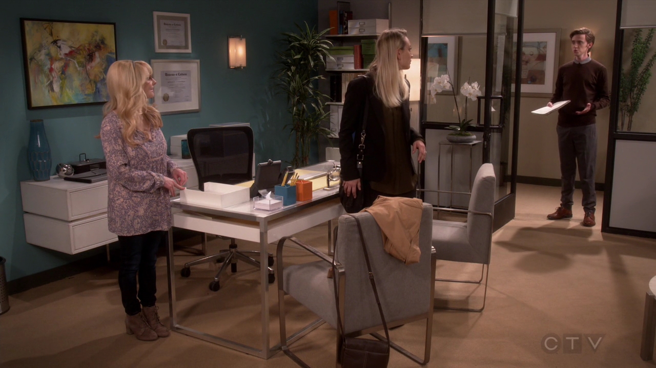 Charmed-Online-dot-nl_TBBT11x17-0750.jpg