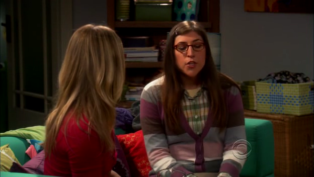 Charmed-Online-dot-TheBigBangTheory5x01-0051.png