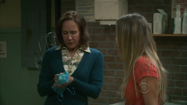 Charmed-Online-dot-TheBigBangTheory5x06-0318.jpg