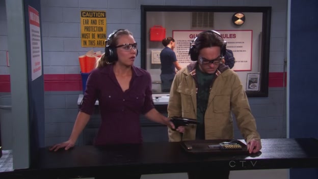 Charmed-Online-dot-net_TBBT-5x14-0997.jpg
