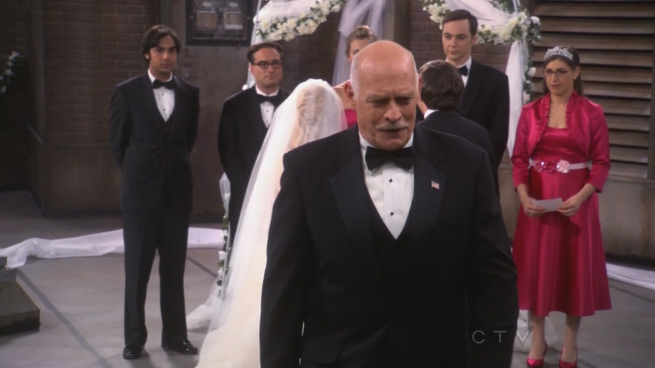 Charmed-Online_dot_net-TBBT5x24TheCountdownReflection0848.jpg