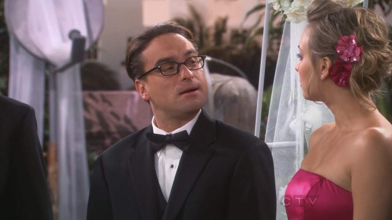 Charmed-Online_dot_net-TBBT5x24TheCountdownReflection0904.jpg