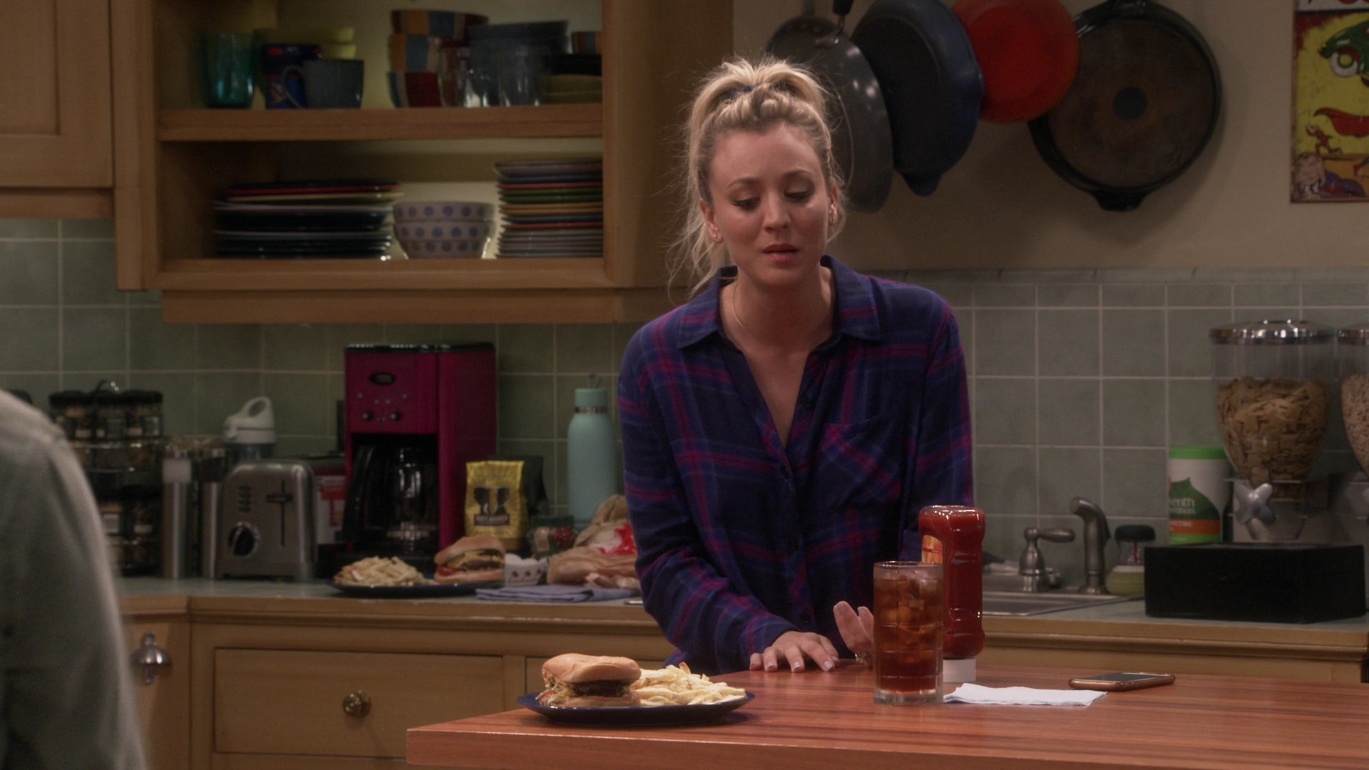 Charmed-Online-dot-nl_TBBT12x03-1219.jpg