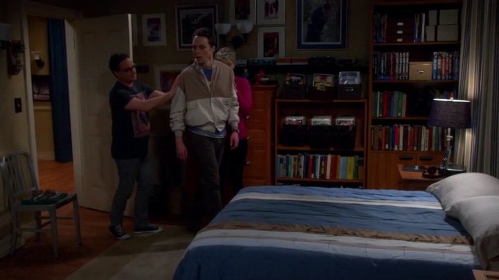 Charmed-Online-dot-net_TBBT-8x13-0610.jpg