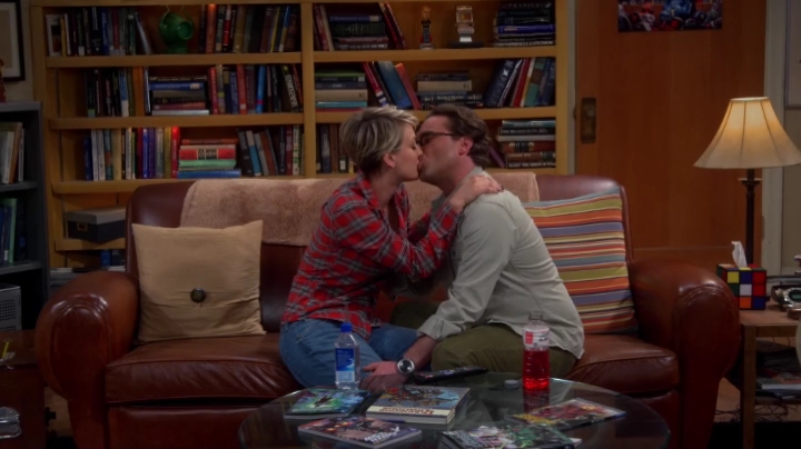 charmed-online-dot-net_TBBT-S08E17-0304.jpg