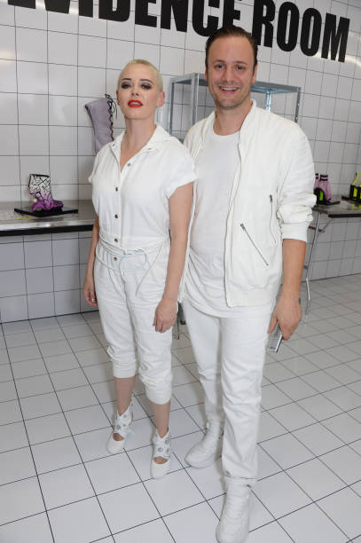 backstage006.jpg backstage006.jpg