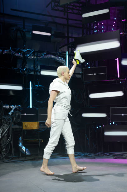 show013.jpg show013.jpg