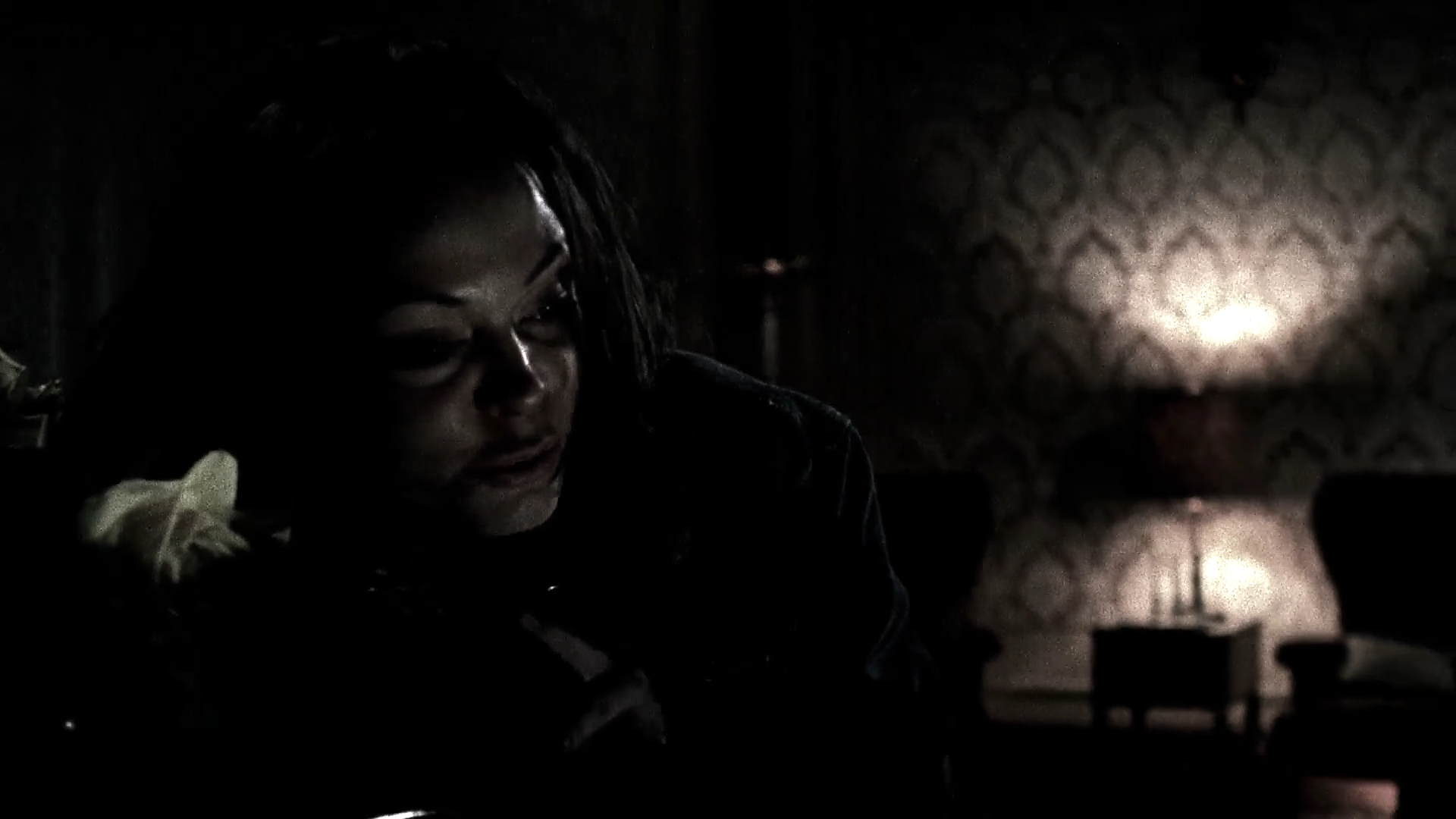 Charmed-Online-dot-NL-DeadAwake1758.jpg