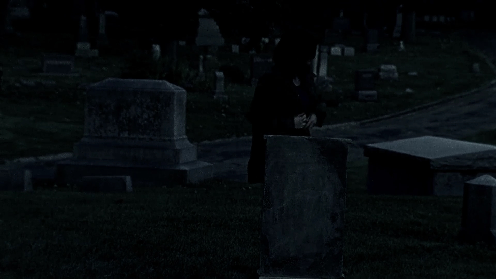 Charmed-Online-dot-NL-DeadAwake2084.jpg