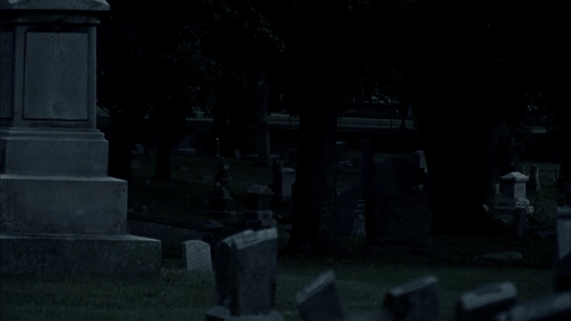 Charmed-Online-dot-NL-DeadAwake2091.jpg