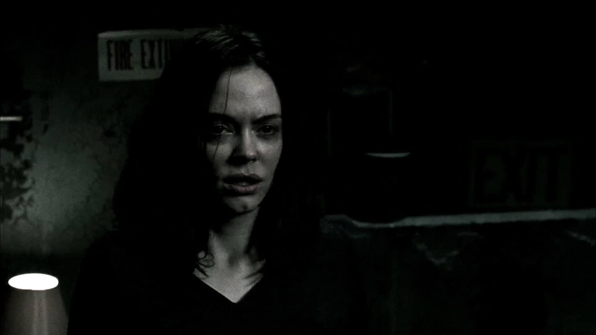 Charmed-Online-dot-NL-DeadAwake2330.jpg