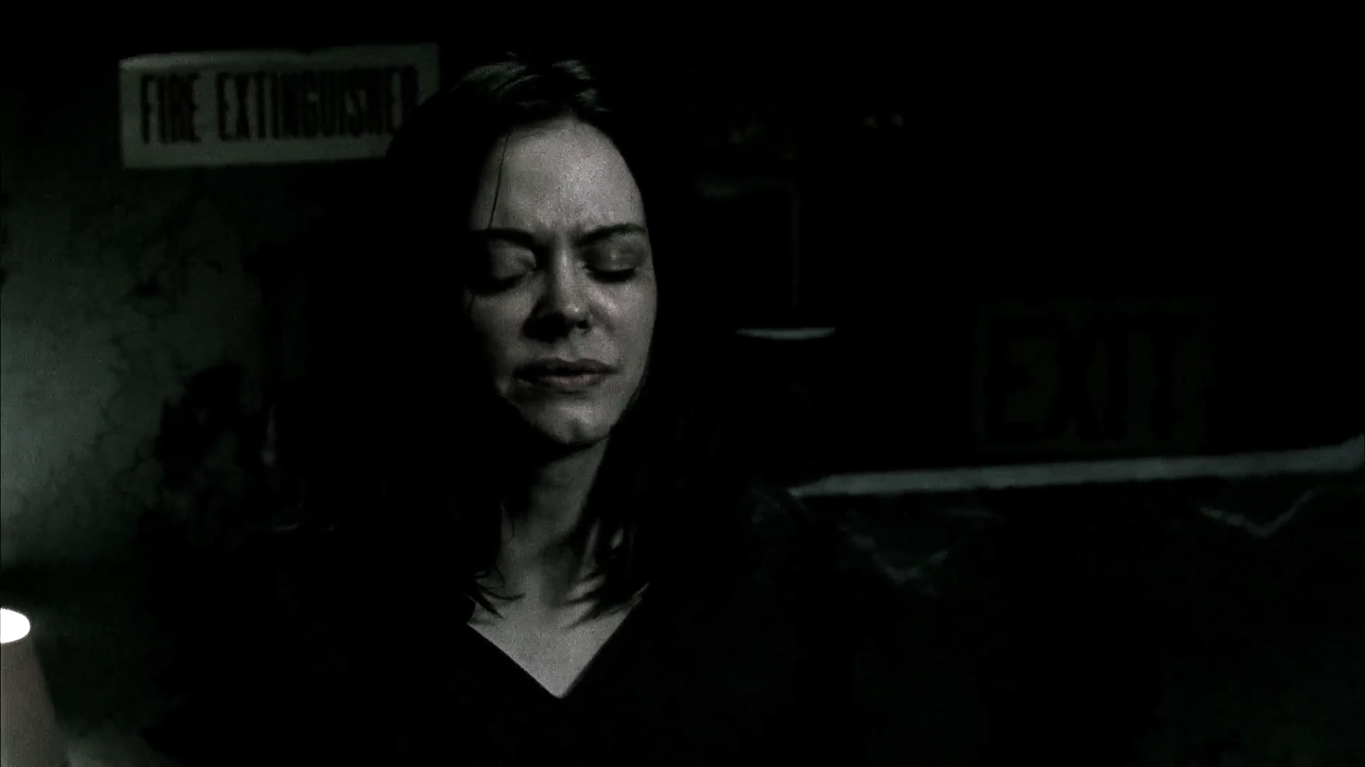Charmed-Online-dot-NL-DeadAwake2343.jpg