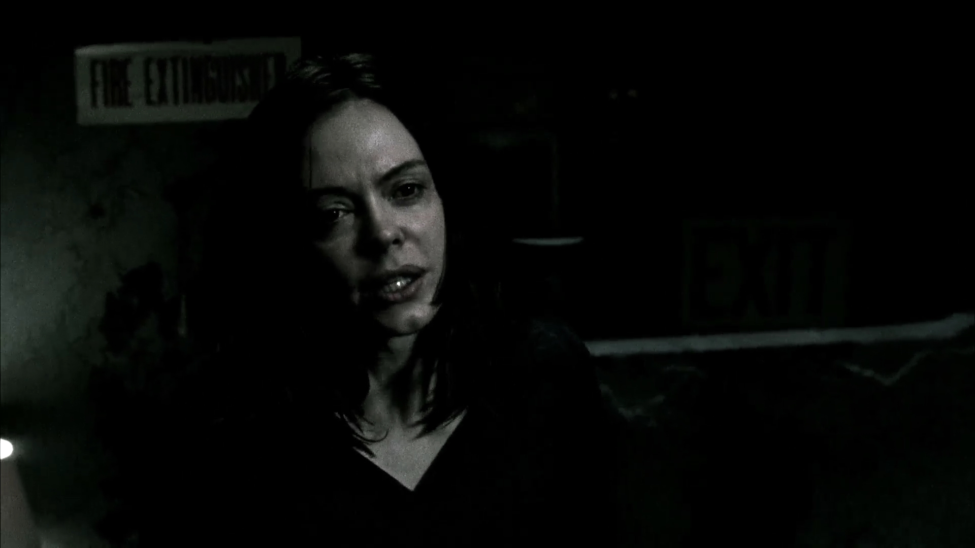 Charmed-Online-dot-NL-DeadAwake2348.jpg