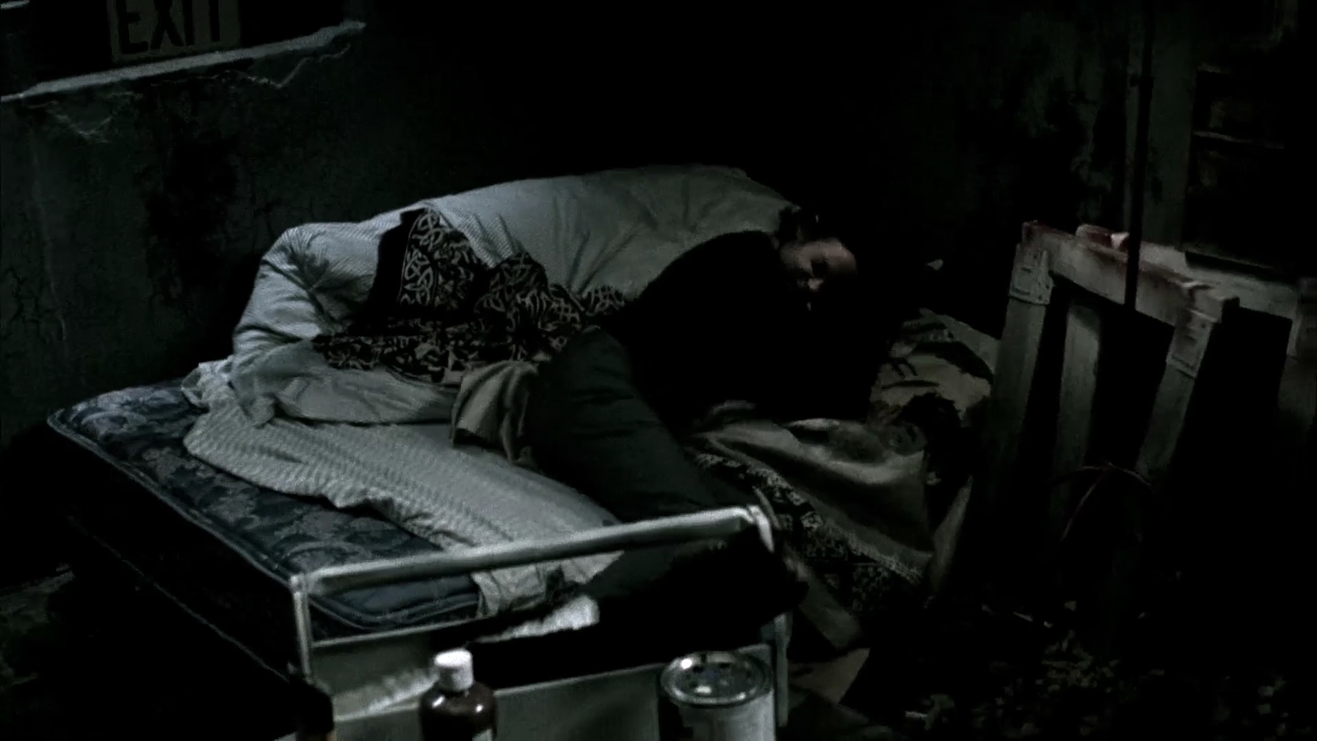 Charmed-Online-dot-NL-DeadAwake2444.jpg Charmed-Online-dot-NL-DeadAwake2444.jpg