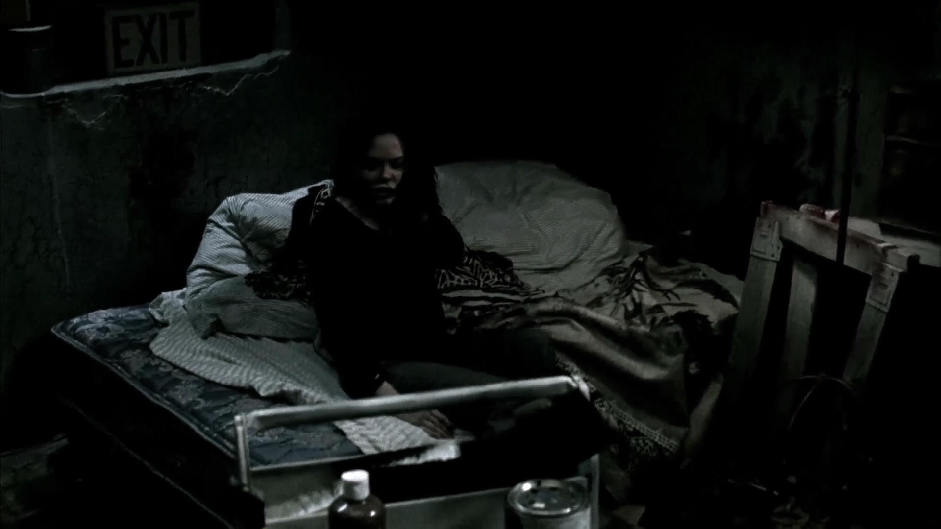 Charmed-Online-dot-NL-DeadAwake2446.jpg