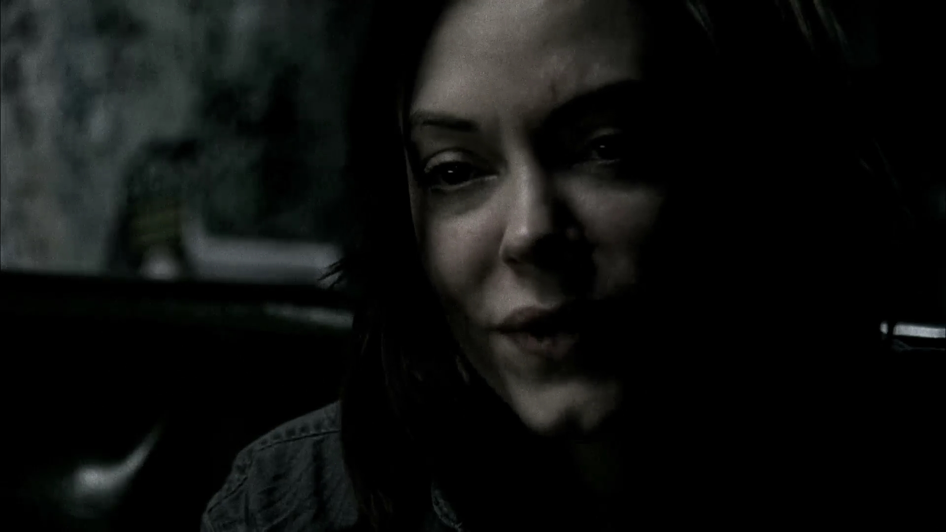 Charmed-Online-dot-NL-DeadAwake2504.jpg Charmed-Online-dot-NL-DeadAwake2504.jpg