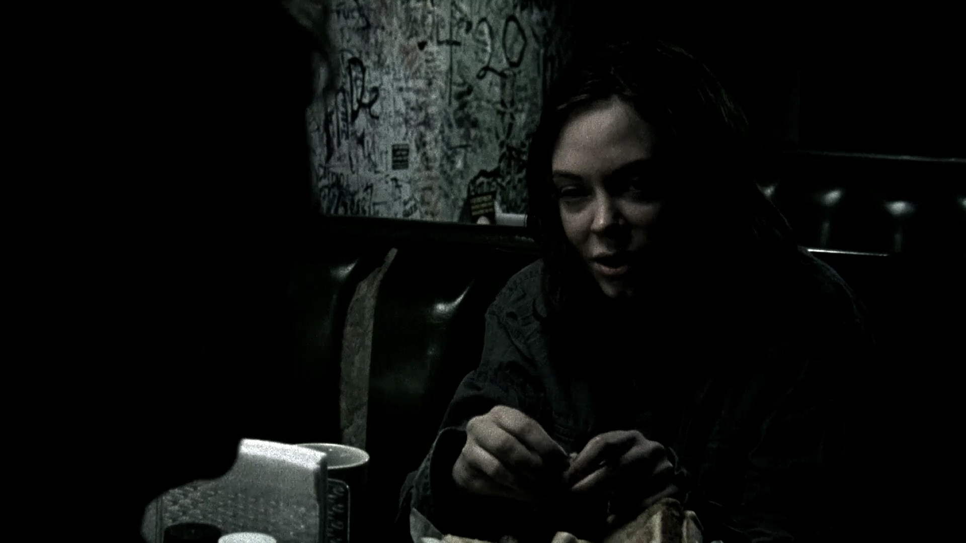 Charmed-Online-dot-NL-DeadAwake2520.jpg