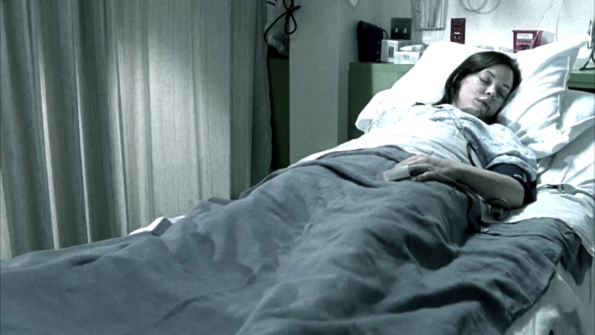 Charmed-Online-dot-NL-DeadAwake2823.jpg Charmed-Online-dot-NL-DeadAwake2823.jpg