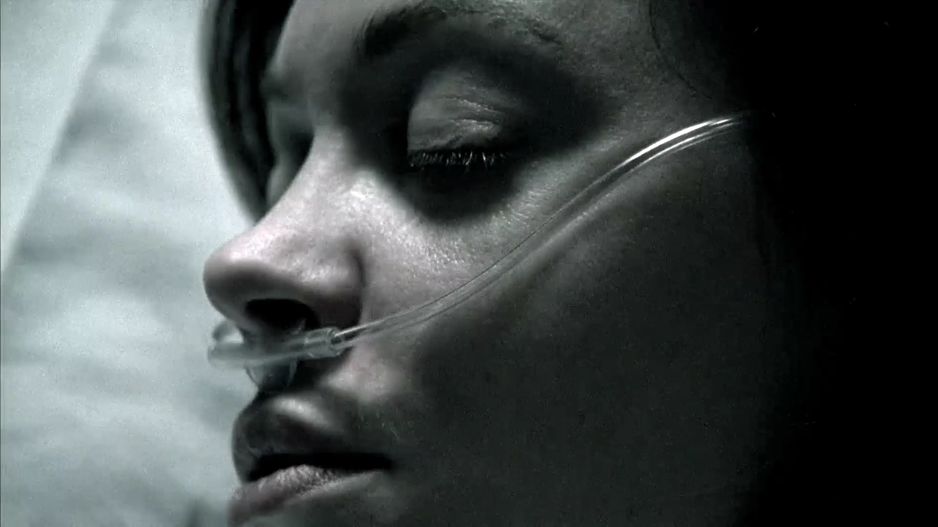 Charmed-Online-dot-NL-DeadAwake3527.jpg Charmed-Online-dot-NL-DeadAwake3527.jpg