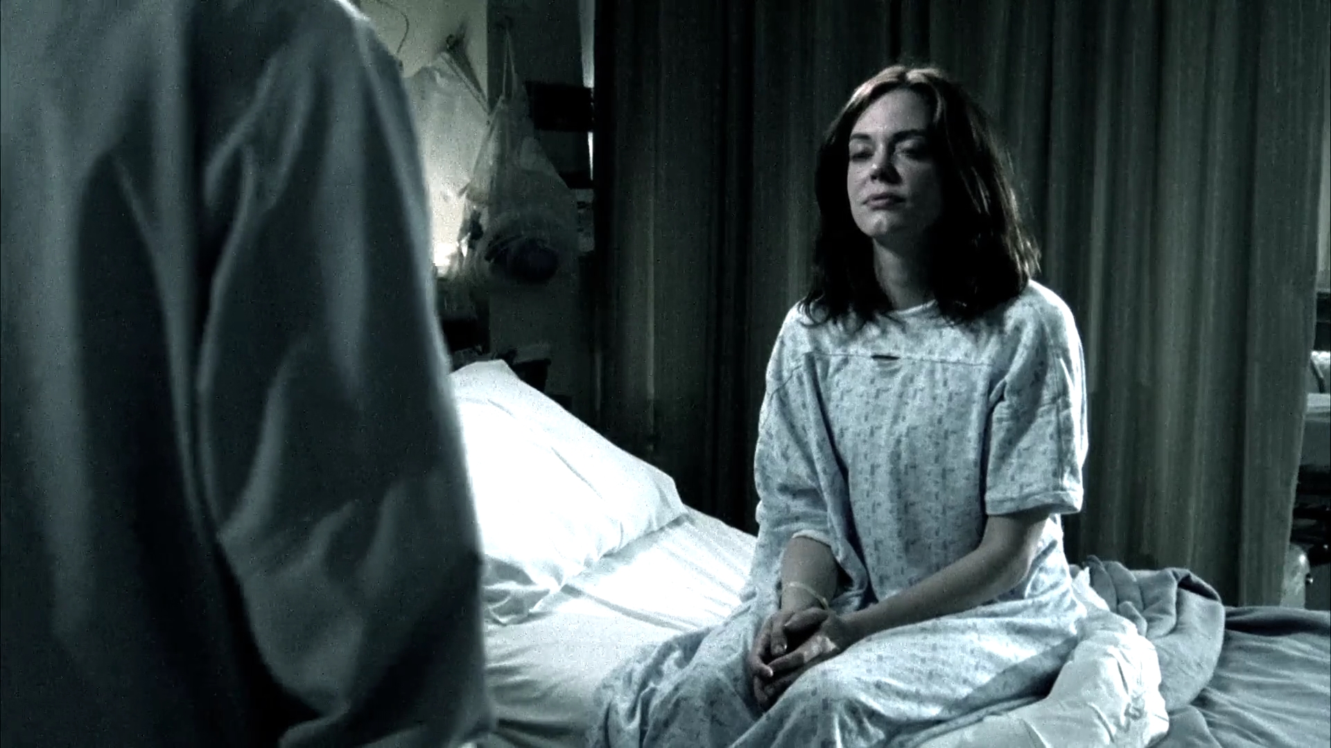 Charmed-Online-dot-NL-DeadAwake3921.jpg