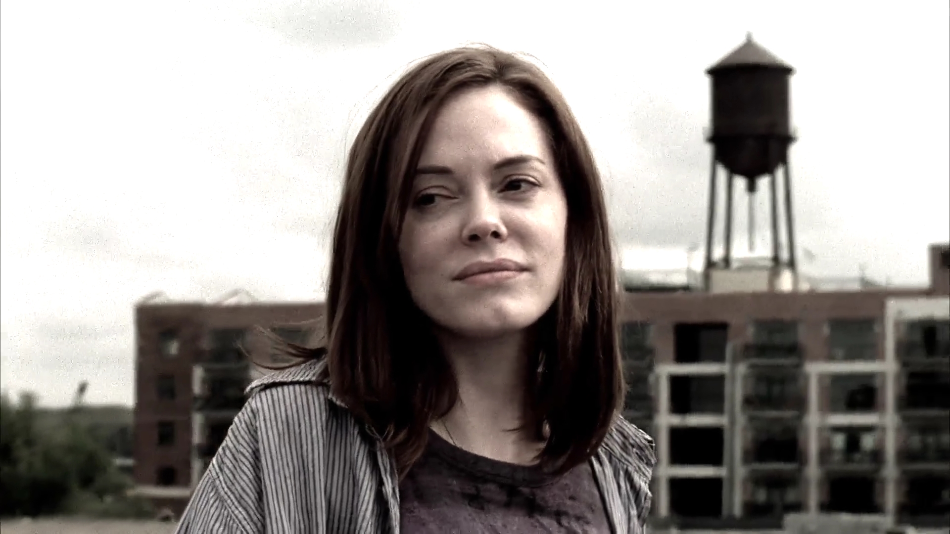 Charmed-Online-dot-NL-DeadAwake4680.jpg