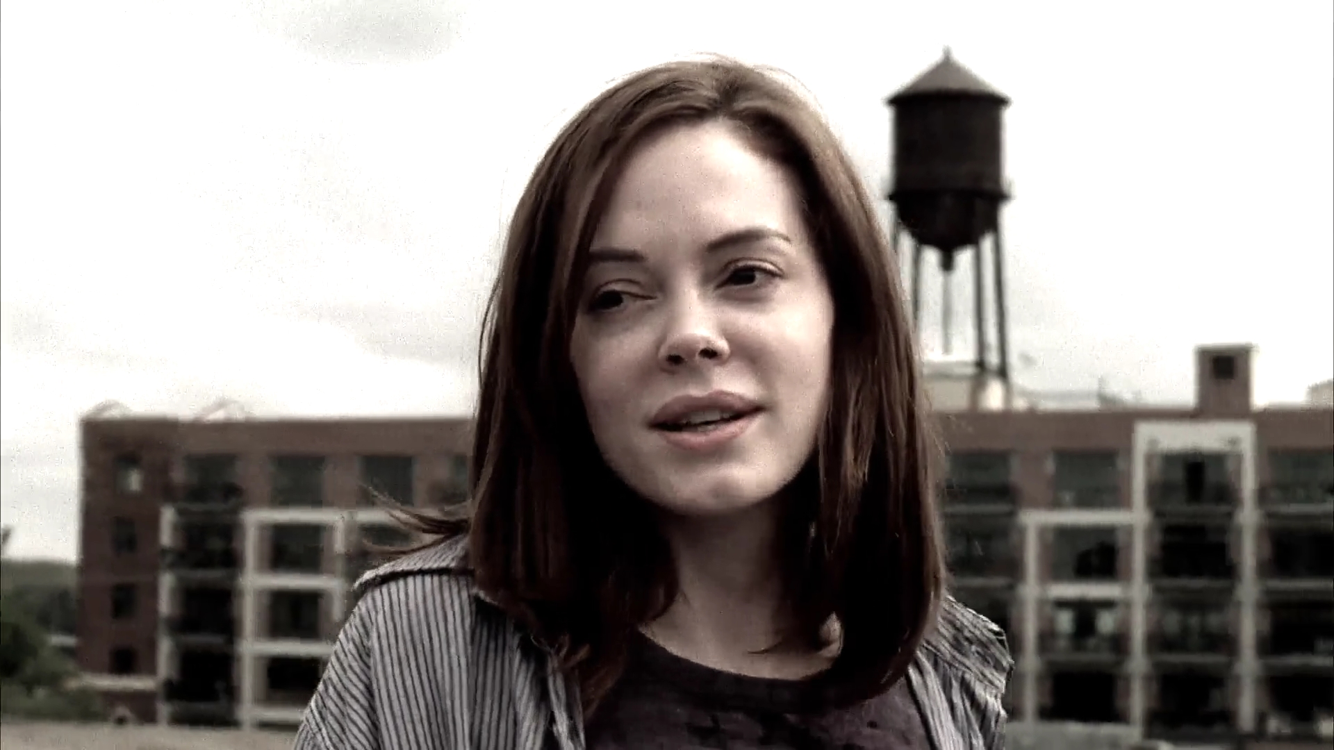 Charmed-Online-dot-NL-DeadAwake4681.jpg