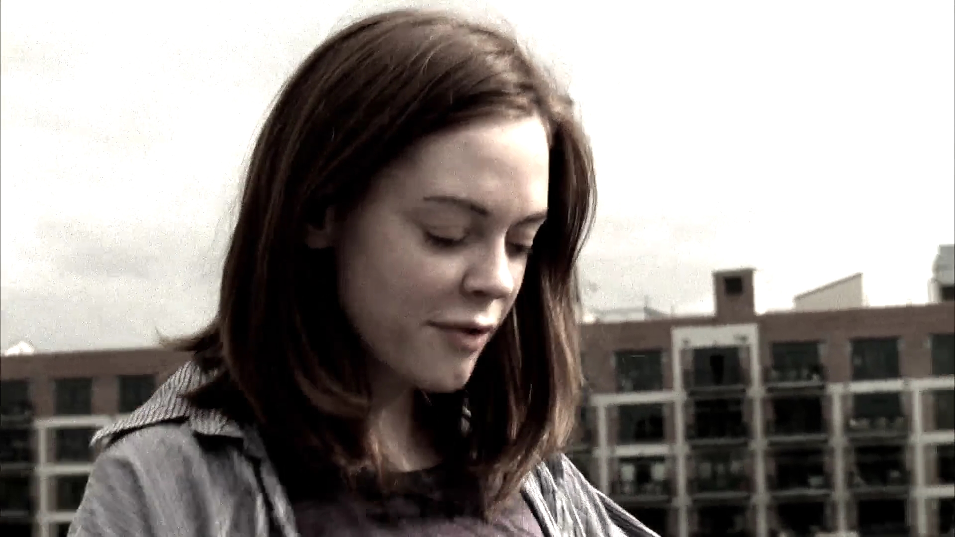 Charmed-Online-dot-NL-DeadAwake4707.jpg Charmed-Online-dot-NL-DeadAwake4707.jpg