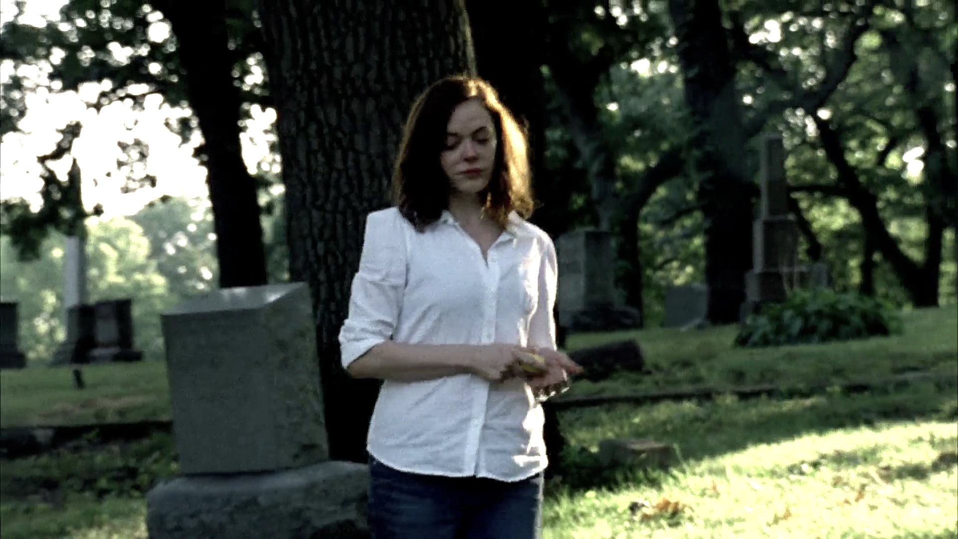 Charmed-Online-dot-NL-DeadAwake5008.jpg Charmed-Online-dot-NL-DeadAwake5008.jpg