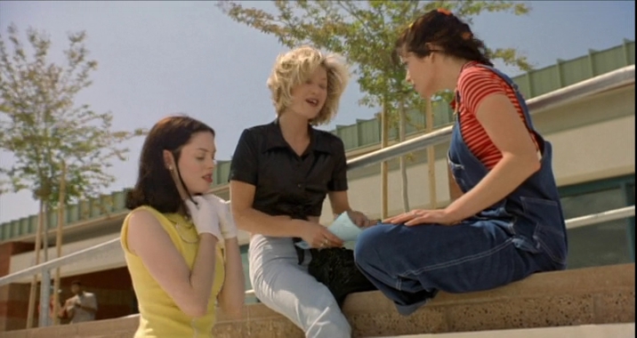 Charmed-Online-dot-net_Bio-Dome2153.jpg