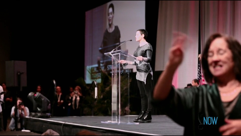 Charmed-Online-dot-nl_CitizienRose1x01-1321.jpg Charmed-Online-dot-nl_CitizienRose1x01-1321.jpg