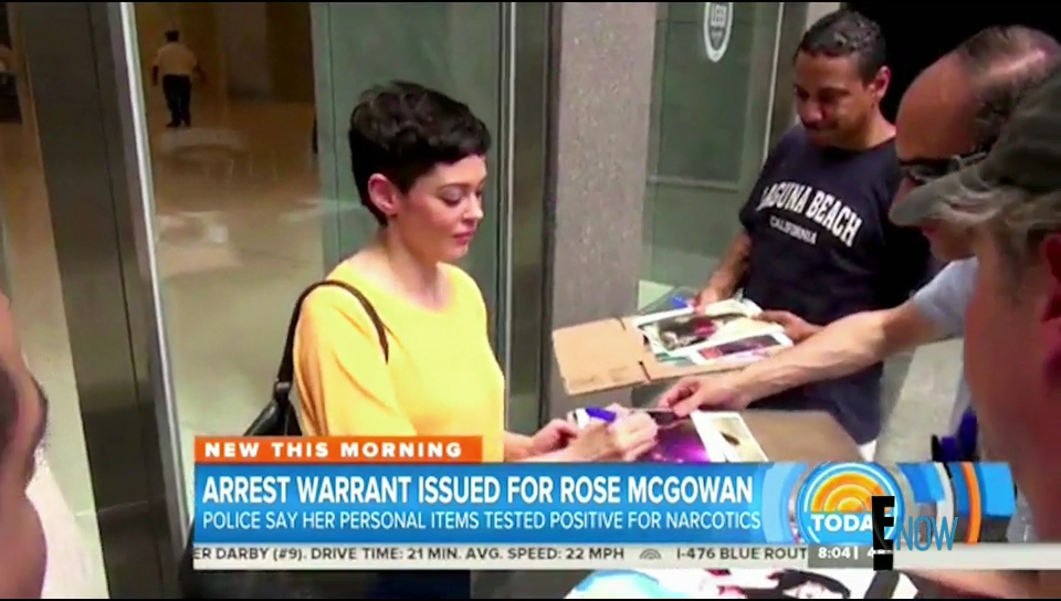 Charmed-Online-dot-nl_CitizienRose1x01-1972.jpg Charmed-Online-dot-nl_CitizienRose1x01-1972.jpg