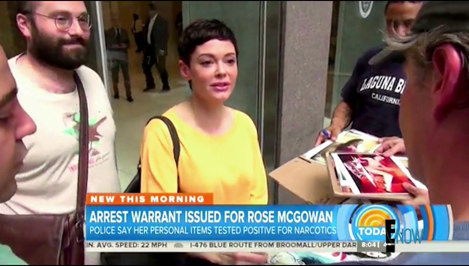 Charmed-Online-dot-nl_CitizienRose1x01-1976.jpg Charmed-Online-dot-nl_CitizienRose1x01-1976.jpg