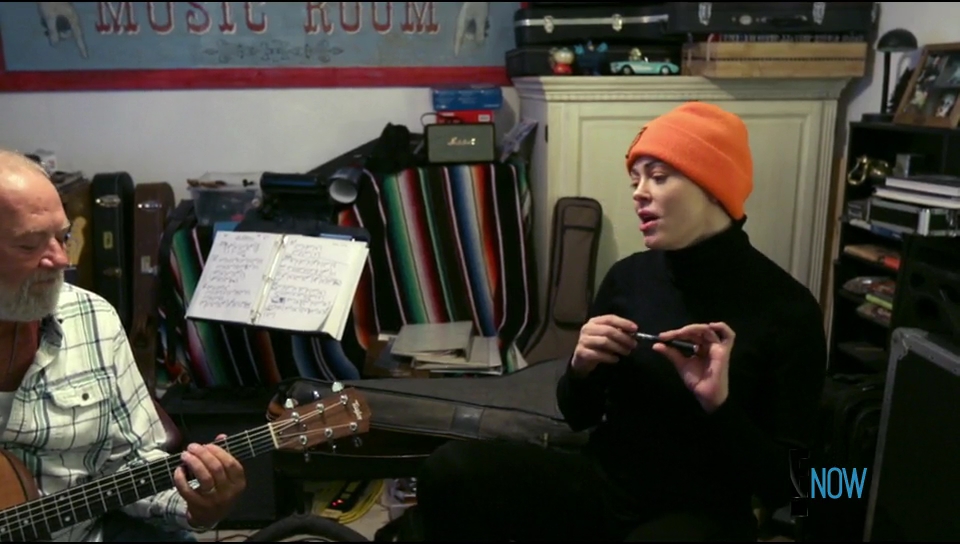 Charmed-Online-dot-nl_CitizienRose1x01-2947.jpg Charmed-Online-dot-nl_CitizienRose1x01-2947.jpg