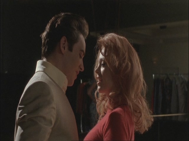 Charmed-Online-dot-net_Elvis6735.jpg